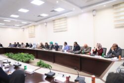 وزير التعليم العالي يعقد اجتماعًا مع مديري مراكز ذوي الإعاقة بالجامعات 