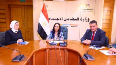 وزيرة التضامن الاجتماعي تلتقي أعضاء البعثة الإشرافية لحج الجمعيات الأهلية بالوزارة