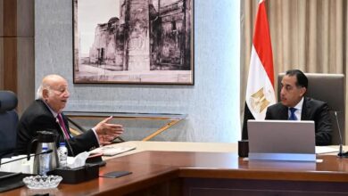 رئيس الوزراء يستعرض مقترحاً للاستغلال الأمثل سياحياً لمسار العائلة المقدسة 
