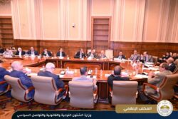 وزير الشئون النيابية والقانونية يحضر اجتماع لجنة الشئون الدستورية والتشريعية بمجلس الشيوخ 