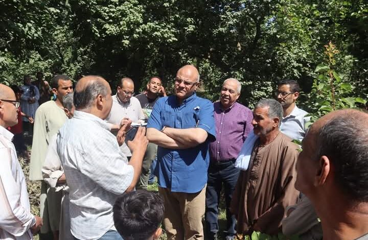 محافظ القليوبية يتفقد مزارع المشمش بقريه العمار بنطاق مركز طوخ