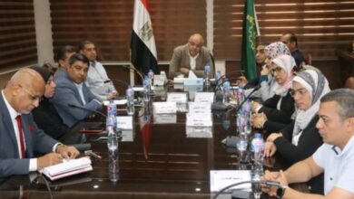 محافظ القليوبية يترأس اجتماعًا موسعًا لبحث إتاحة خدمات إضافية للمواطنين