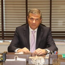 وزير الزراعة يوجه بإعلان الحالة القصوى في جميع القطاعات التابعة للوزارة بالمحافظات