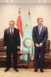 وزير الزراعة يستقبل وفدًا رفيع المستوى من مجلس الوزراء بجمهورية أوزبكستان 