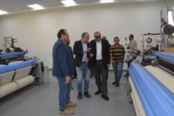 محافظ الغربية ووزير الزراعة بمدغشقر يتفقدان أكبر مصنع غزل في العالم بالمحلة الكبرى 