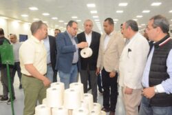 محافظ الغربية ووزير الزراعة بمدغشقر يتفقدان أكبر مصنع غزل في العالم بالمحلة الكبرى 