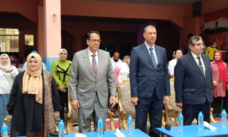 وكيل وزارة التربية والتعليم بالغربية يشهد حفل مدرسة الجيل المسلم بشرق المحلة