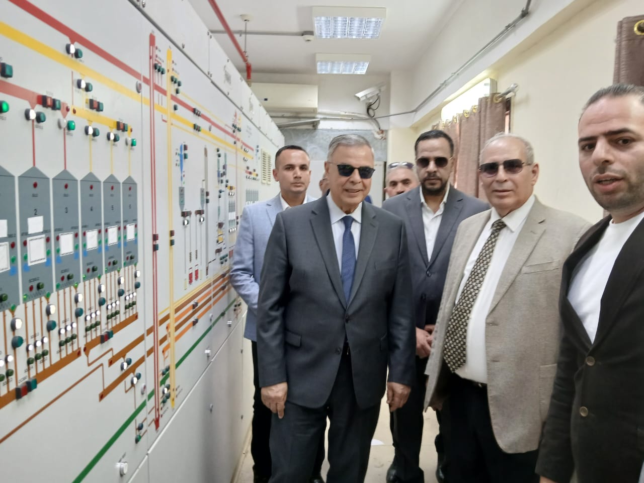 محافظ الإسكندرية يتفقد صومعة كينج مريوط لمتابعة توريد الأقماح المحلية