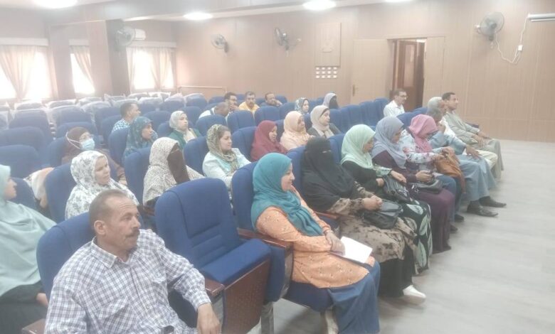 ندوية توعوية لتنمية الأسرة بمركز جهينة .