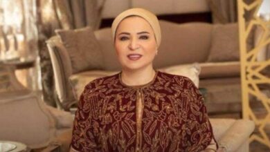 السيدة انتصار السيسي توجه الهلال الأحمر بتقديم الدعم لأهالي ضحايا حادث ..
