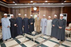 محافظ المنيا يلتقي بالأمين العام لمجمع البحوث الإسلامية لبحث تفعيل مبادرة “من أحياها” لمواجهة ظاهرة الثأر