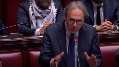 نائب رئيس النواب الإيطالي يدعو لدعم ترشيح الأطفال الفلسطينيين لجائزة نوبل للسلام