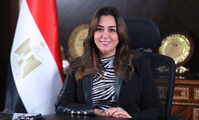 وزيرة التنمية المحلية تعتمد الخطة التدريبية للعاملين بالمحليات بمركز سقارة