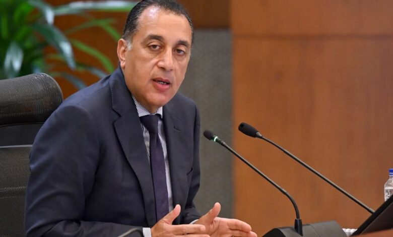 رئيس الوزراء يهنئ فخامة الرئيس بعيد الأضحى المبارك