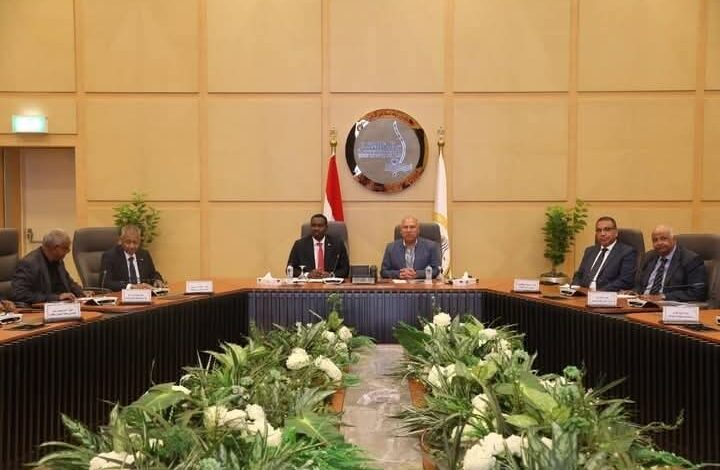 مصر والسودان يبحثان سبل تعزيز التعاون المشترك في مجالات النقل المختلفة