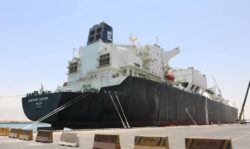 البترول يجري زيارة تفقدية إلى موقع استقبال سفينة التغييز الثالثة بميناء العين السخنة