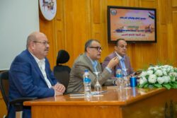 وزير الإنتاج الحربى يتابع مراحل التصنيع العسكرى والمدنى بمصنع إنتاج المدرعات