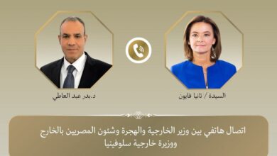 وزير الخارجية يتلقى اتصالًا هاتفيًا من نظيرته السلوفينية