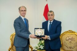 وزير الإنتاج الحربي يستقبل رئيس وزراء صربيا