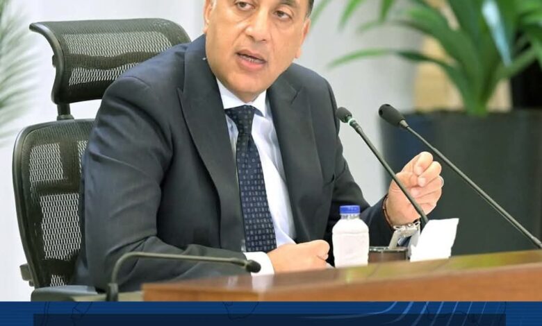 رئيس الوزراء يهنئ شيخ الأزهر بالعام الهجري الجديد