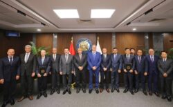 البترول ومحافظ الوادى الجديد يشهدان توقيع عقود مجمع إنتاج حامض الفسفوريك