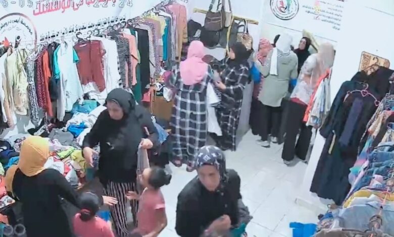 مؤسسة أيمن درويش للتنمية: تفتتح معرض الملابس الخيري للأسر والحالات الأكثر احتياجا