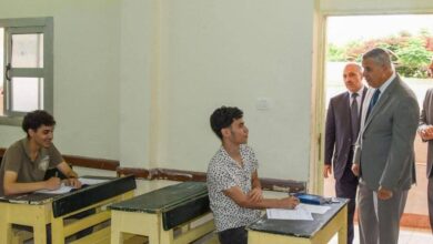 تفقد محافظ الإسكندرية، صباح اليوم، عددًا من لجان امتحانات الثانوية العامة