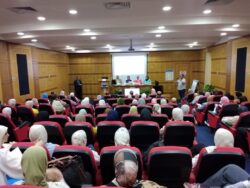 طلاب جامعة الإسكندرية يحتفلون بذكرى ثورة 30 يونيو 