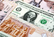 اسعار العملات العربية والأجنبية مقابل الجنيه المصري اليوم السبت 7 يونيو 2025 الآن .. تزايدت معدلات البحث عن سعر الدولار عبر محرك البحث «جوجل»، اليوم السبت ومعرفة أسعار العملات الأجنبية والعربية، مقابل الجنيه المصري. وفيما يلي آخر تحديث لـ أسعار الدولار والعملات العربية والأجنبية، وفق آخر أسعار معلنة من البنك المركزي المصري. العملات الأجنيبه الدولار الأمريكي سجل الدولار الأمريكي: 49.58 جنيها للشراء و49.68 جنيه للبيع. سعر اليورو اليوم اليورو يسجل: 56.44 جنيها للشراء، 56.56 جنيه للبيع. سعر الجنيه الاسترليني الجنيه الاسترليني يسجل: 67.03 جنيه للشراء، 67.18 جنيه للبيع. العملات العربيه سعر الريال السعودي الريال السعودي يسجل: 13.22 جنيه للشراء، 13.24 جنيه للبيع. سعر الدينار الكويتي - الدينار الكويتي يسجل: 161.75 جنيه للشراء، 162.15 جنيه للبيع. سعر الدرهم الإماراتي الدرهم الإماراتي يسجل: 13.50 جنيه للشراء، و13.52 جنيه للبيع. أسعار العملات العربية والأجنبية مقابل الجنيه المصري اليوم السبت 7 يونيو 2025