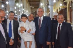 محافظ الغربية يؤدي صلاة العيد بمسجد السيد البدوي ويهنئ الأهالي بعيد الأضحى المبارك