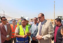 محافظ سوهاج يتفقد بدء العمل في إنشاء مجمع الصناعات الغذائية لتجفيف البصل والثوم بحي الكوثر بتكلفة 140 مليون جنيه