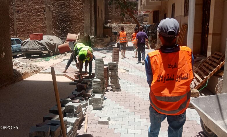 الشطورى يتفقد أعمال تركيب بلاط الانترلوك بمنطقة شل