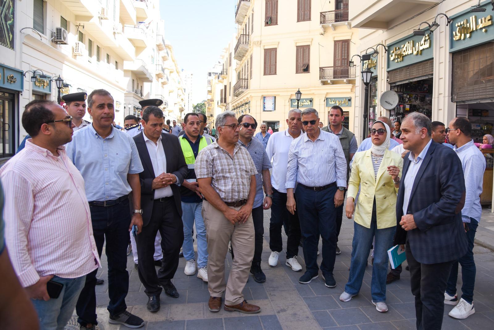 لجنة الإدارة المحلية ومحافظ الإسكندرية يتابعون تطوير واجهات الكورنيش والنبي دانيال