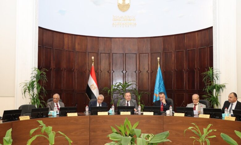 مجلس جامعة الإسكندرية يهنئ الرئيس السيسى بثورة 30 يونيو والعام الهجرى الجديد