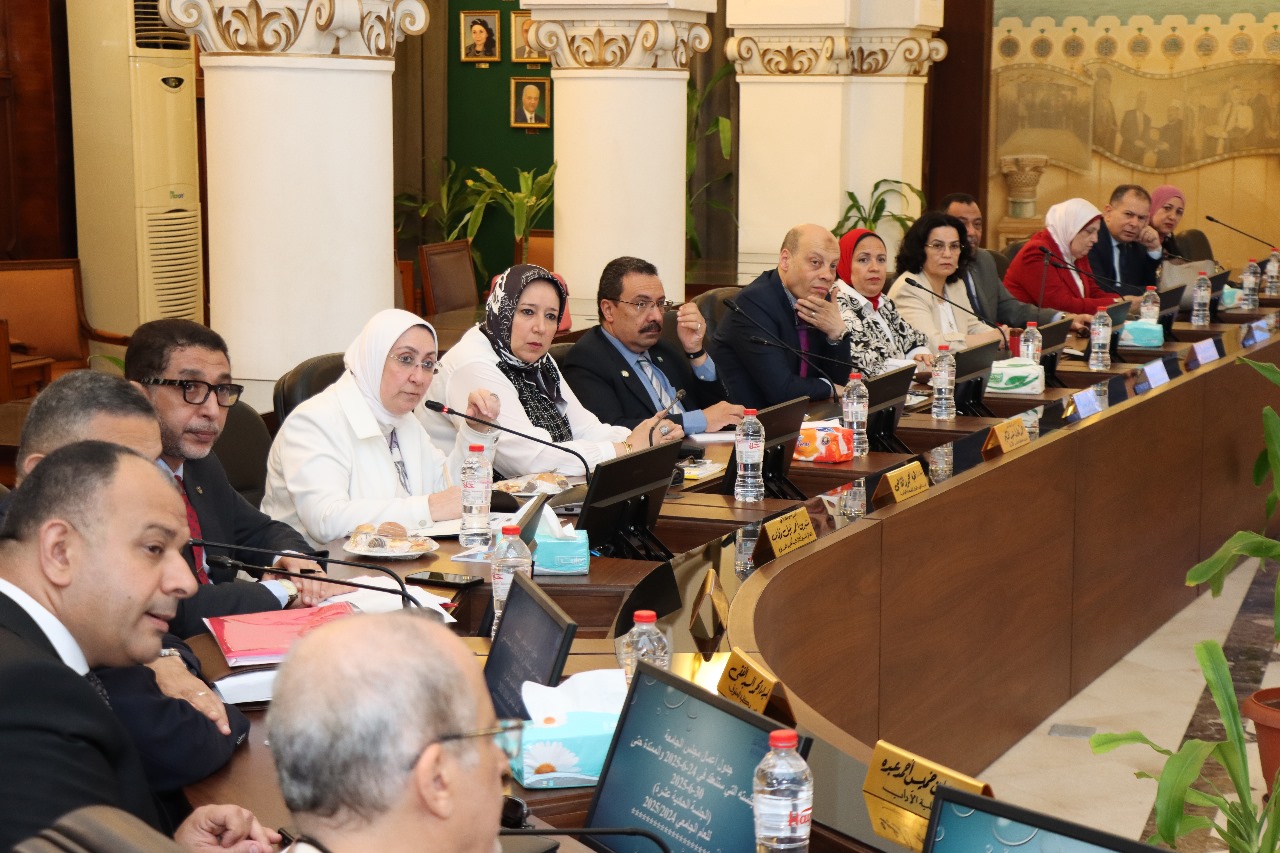 مجلس جامعة الإسكندرية يهنئ الرئيس السيسى بثورة 30 يونيو والعام الهجرى الجديد
