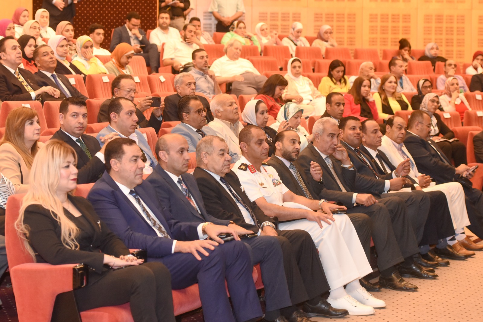 محافظ الإسكندرية إدارة وحماية مواقع التراث العالمي بمكتبة الإسكندرية