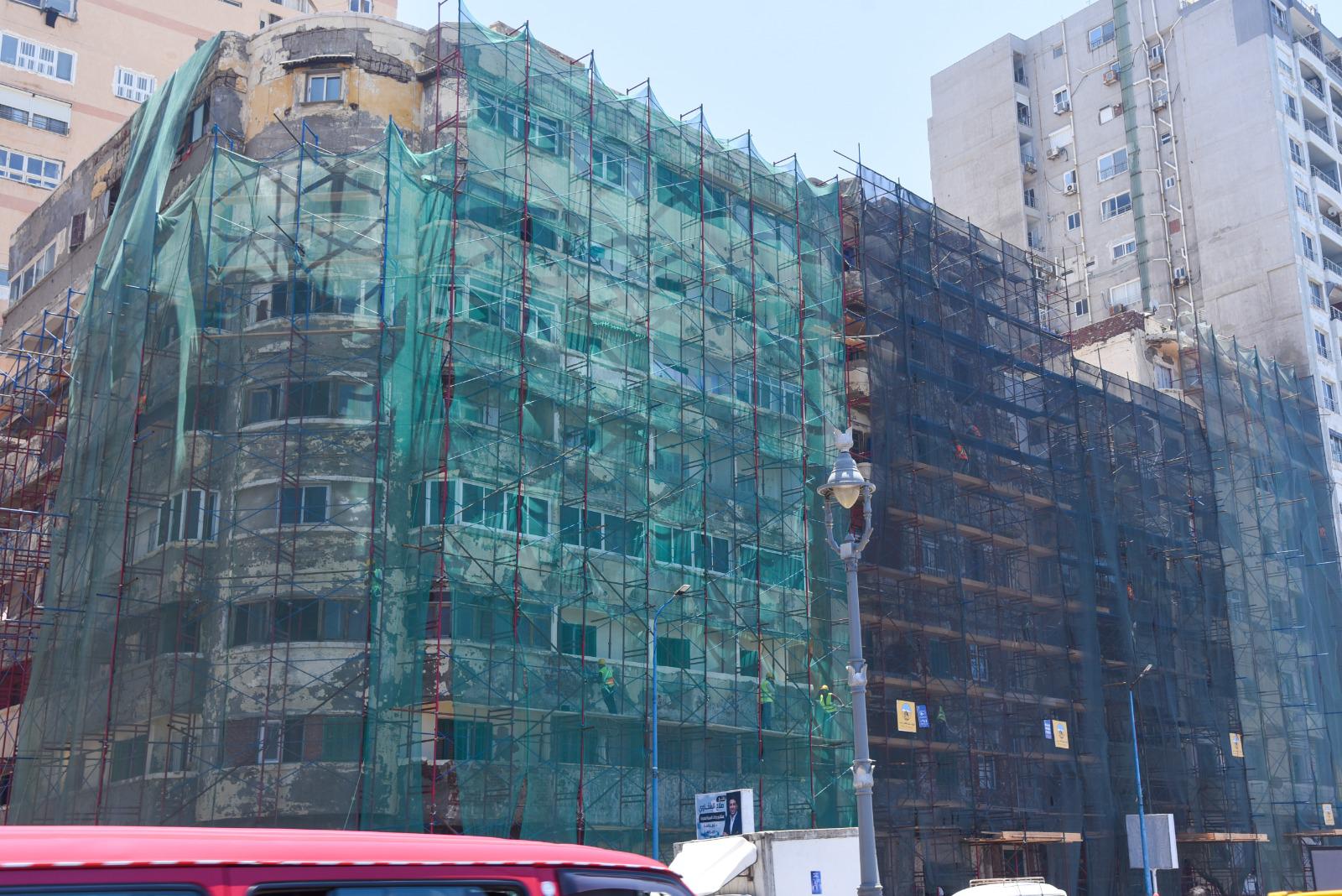 وزير الإسكان ومحافظ الإسكندرية يتفقدان مشروع توسعة وتطوير كورنيش الإسكندرية
