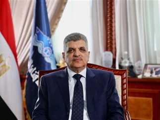 ربيع:لابديل لقناة السويس وعودة حركة الملاحة إلى طبيعتها بحلول نهاية العام.