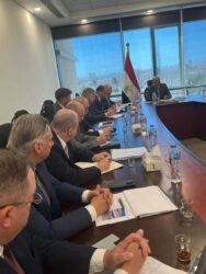 الكهرباء يجتمع بالنائب الأول لمدير عام المؤسسة الحكومية الروسية للطاقة الذرية
