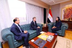 وزيرة التضامن تلتقي الممثل المقيم لبرنامج الأمم المتحدة الإنمائي في مصر