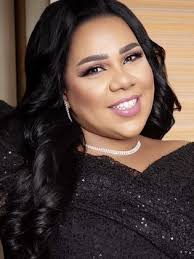 حادث مروري يهدد حياة الفنانة شيماء سيف ويهرب الجاني