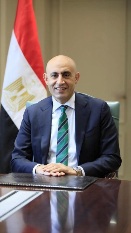 وزير التربية والتعليم يعتمد جداول امتحانات الدبلومات الفنية للدور الثاني