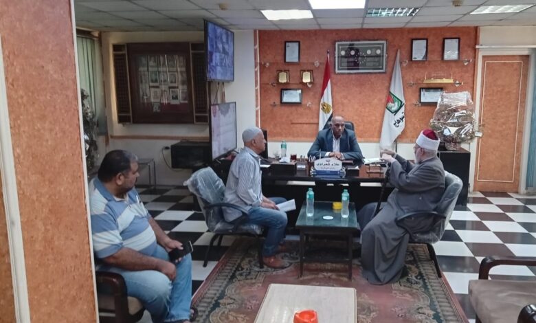" علاء شعراوي " ... إستمرار إستقبال المواطنين طوال أيام الأسبوع والسماع لطلباتهم ومشاكلهم والعمل علي حلها