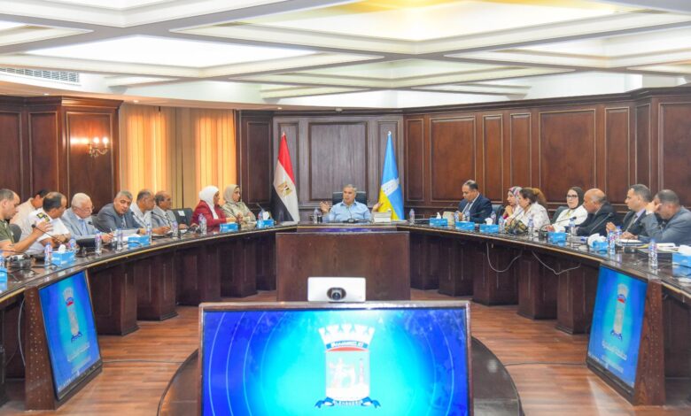 محافظ الإسكندرية يترأس اجتماعًا تنسيقيًا موسعًا لمتابعة الاستعدادات الجارية