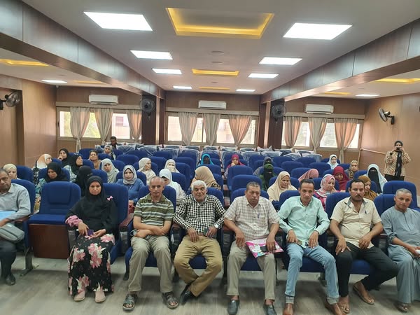 ندوة توعوية لترشيد إستهلاك المياه للعاملين بالوحدة المحلية والوحدات القروية التابعة .