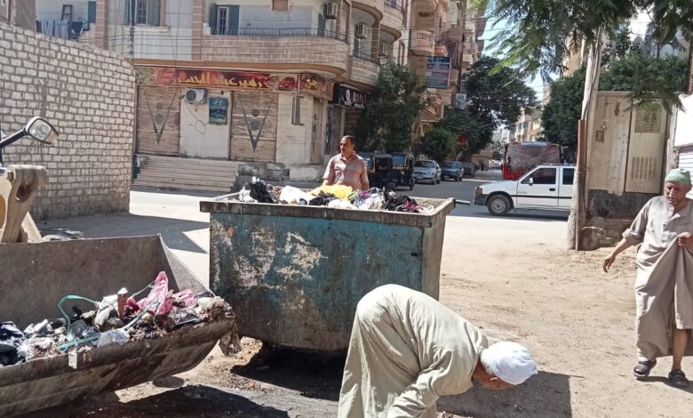 إستمرار حملات النظافة بمدينة طهطا