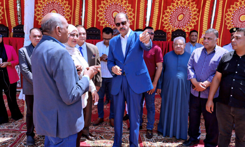 محافظ سوهاج يتفقد مقر اللجنة العامة واللجان الانتخابية استعدادًا لانطلاق انتخابات مجلس الشيوخ غدًا الاثنين