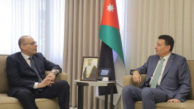 السفير المصري يلتقي ورئيس مجلس النواب الأردني 