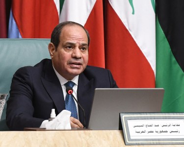 الرئيس السيسي: أوغندا شريك أساسي بمنطقة حوض النيل الجنوبي