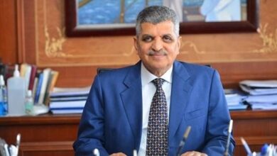 قرار جمهوري بتجديد تعيين أسامة ربيع رئيسًا لهيئة قناة السويس لمده عام.